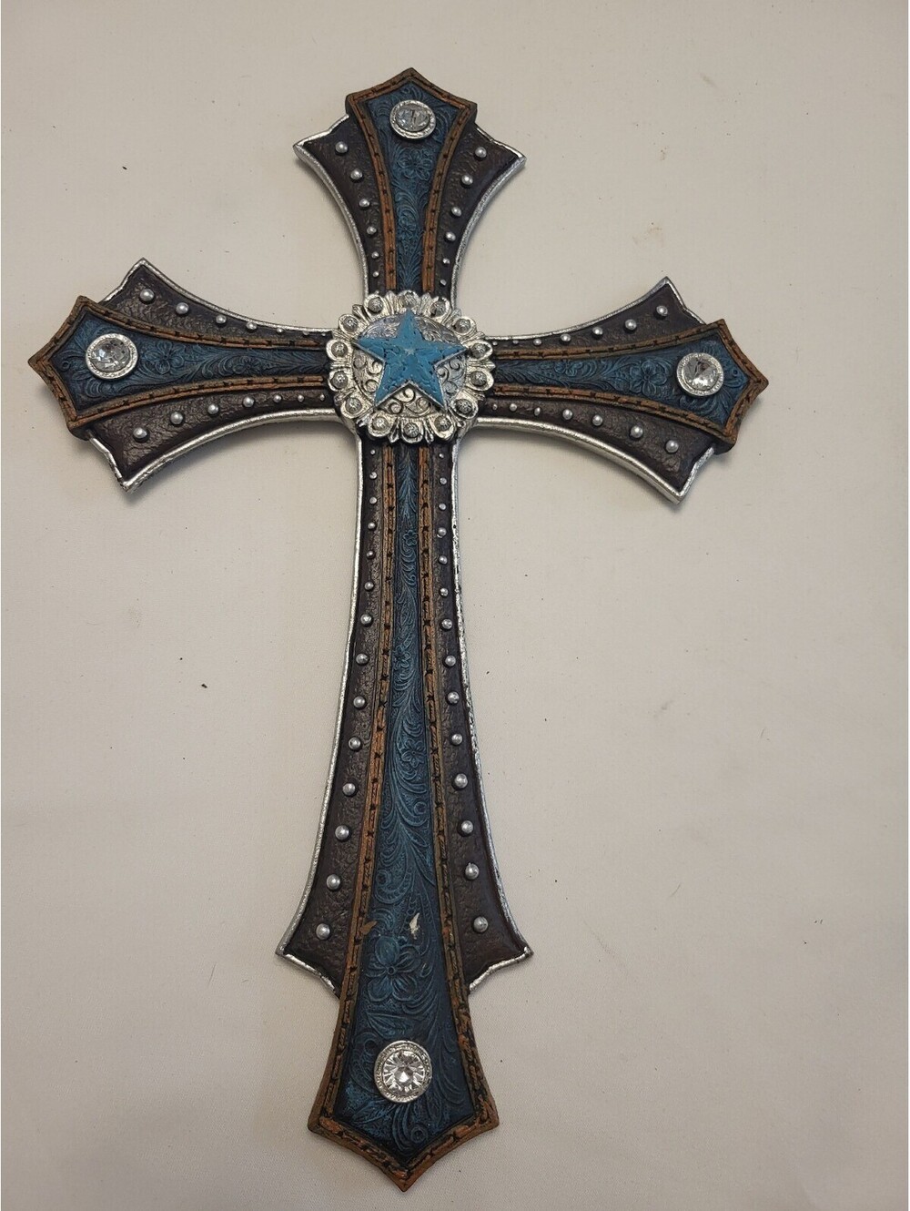 Decorative Western Style 15"x10" Cross w Star & Stud Accents